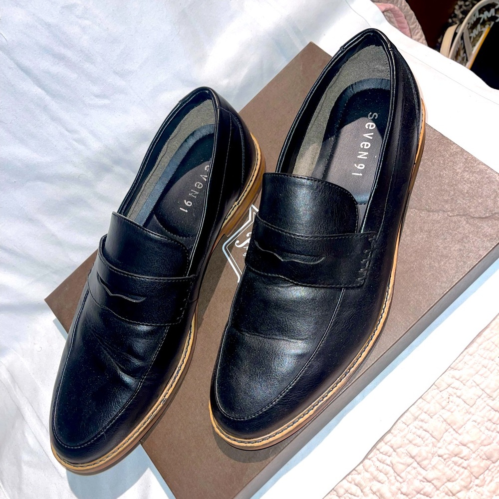 Black Men’s Loafer